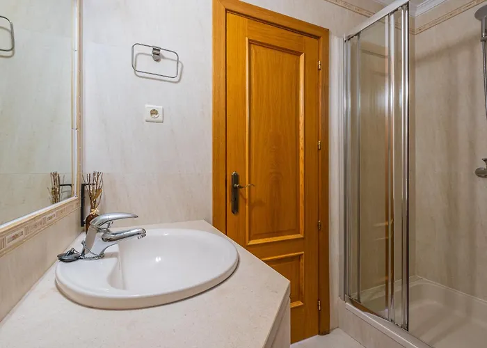 Gil * 阿尔布费拉